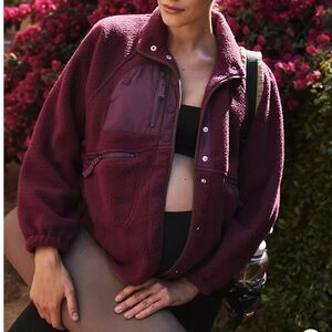 NWT FREE PEOPLE X HATCH Hit The Slopes Fleece Jacket Deep Maroon Size SM/Med